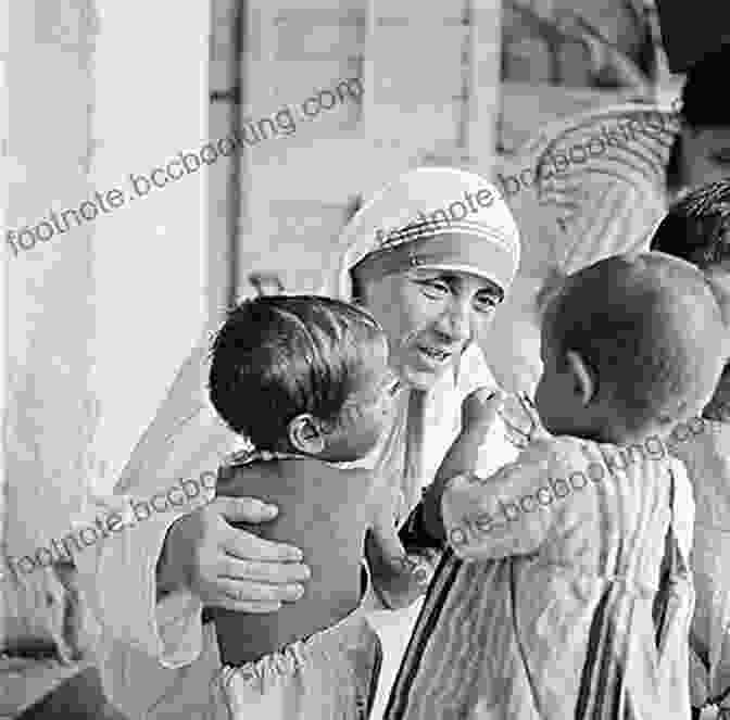 A Photograph Of Mother Teresa Smiling And Surrounded By Children National Geographic Readers: Mother Teresa (L1) (Readers Bios)