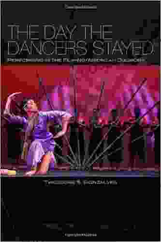 The Day The Dancers Stayed: Performing In The Filipino/American Diaspora